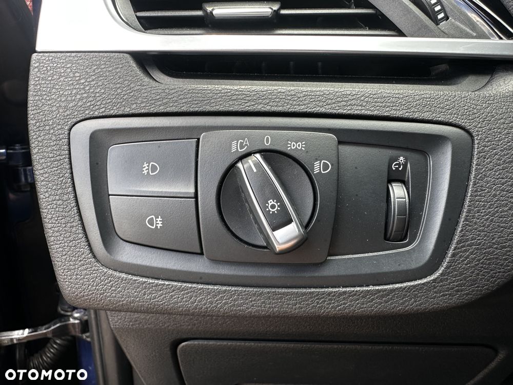 BMW X1 xDrive18d - 15