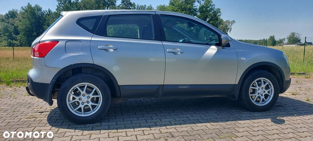 Nissan Qashqai 2.0 dCi 4x4 Tekna - 9
