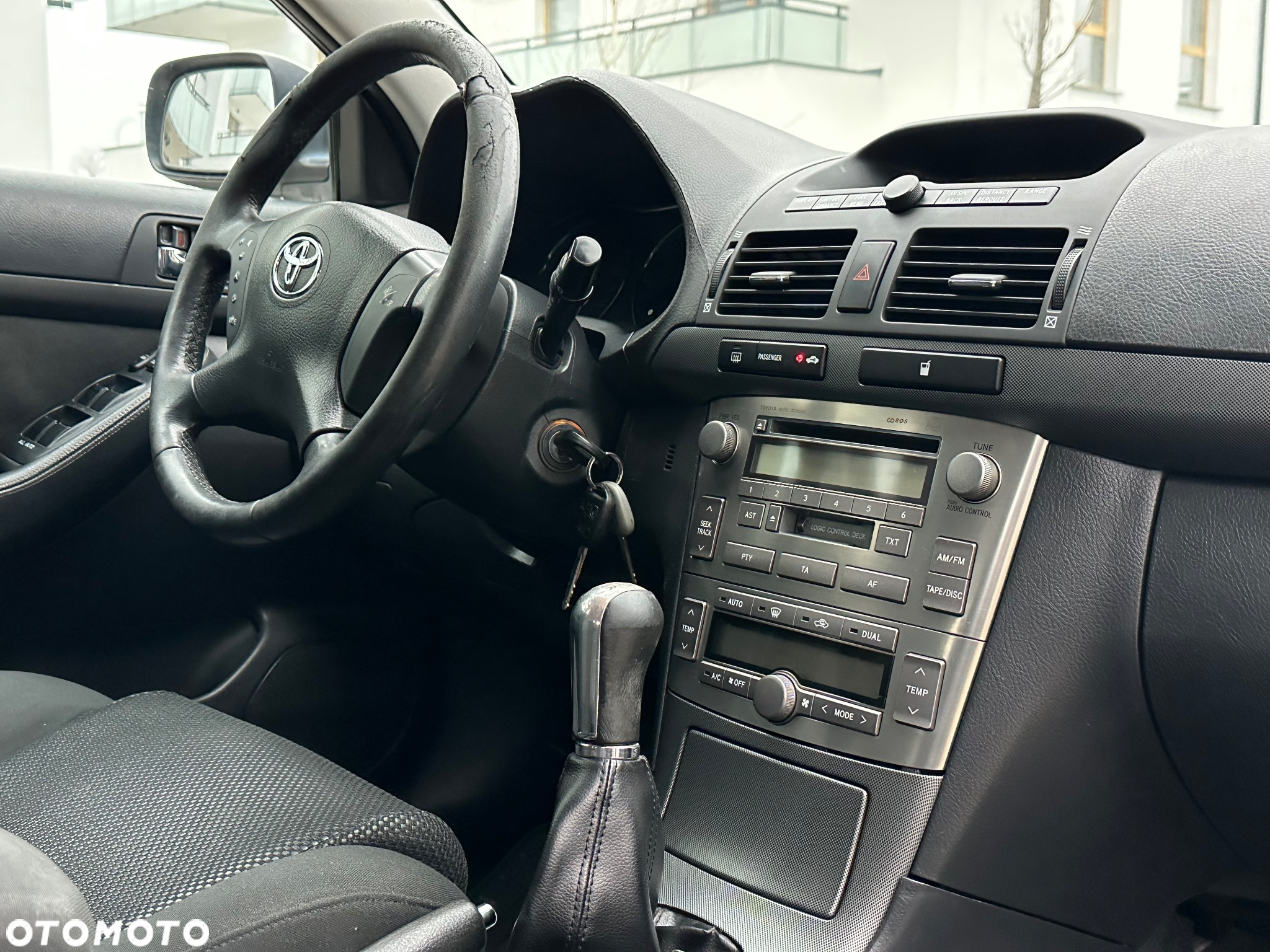 Toyota Avensis 1.8 VVT-i Combi - 10
