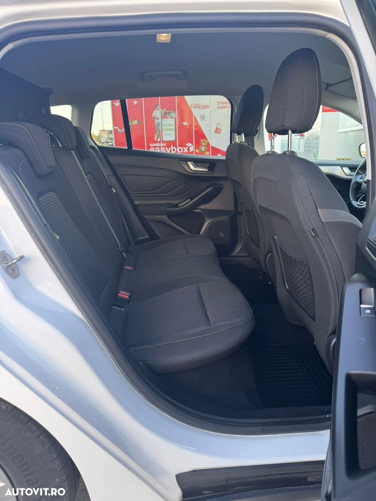 Ford Focus Turnier 1.5 EcoBlue Start-Stopp-System Aut. TITANIUM DESIGN - 12