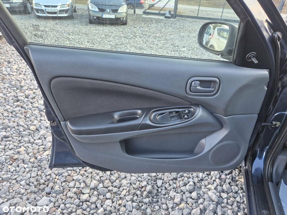 Nissan Almera 1.5 dCi Visia + - 18