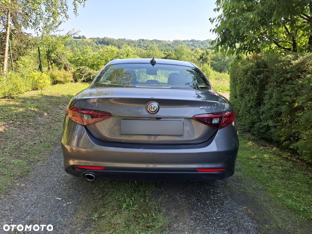 Alfa Romeo Giulia 2.2 D Turbo - 15