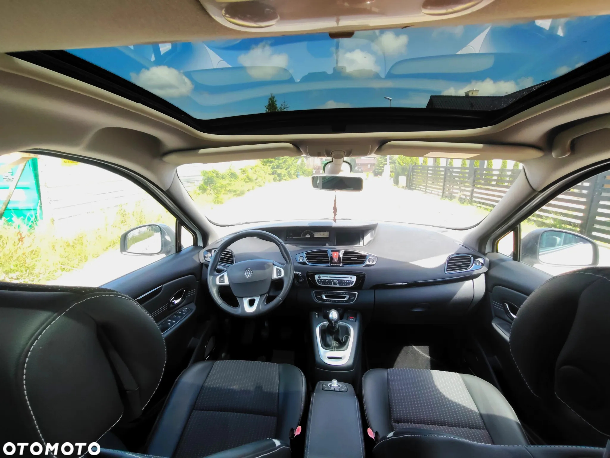 Renault Scenic TCe 130 Bose Edition - 27