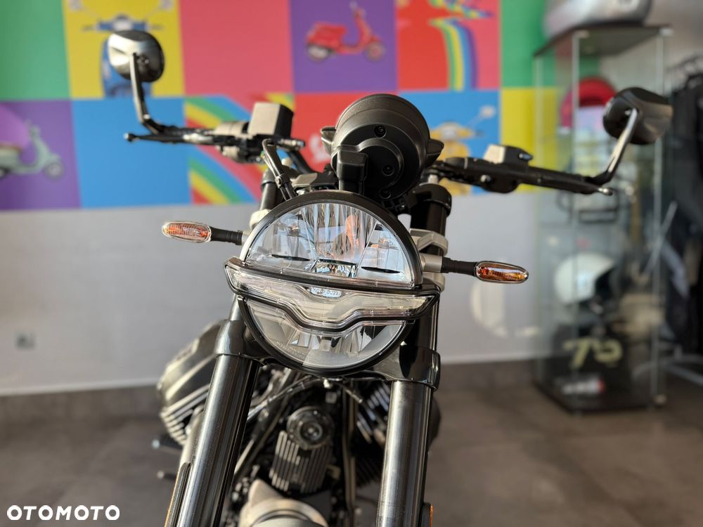 Moto Guzzi V7 - 7