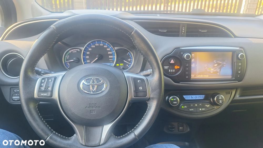 Toyota Yaris 1.5 VVT-i Style - 11