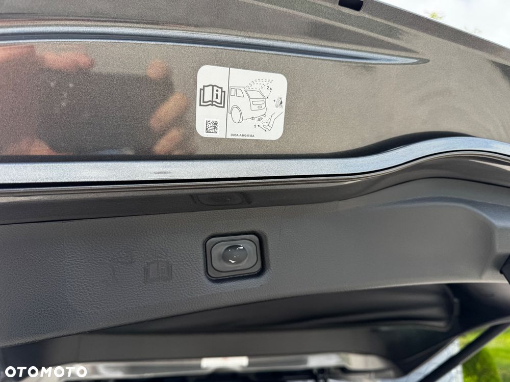 Ford S-Max 2.0 TDCi Titanium PowerShift - 24