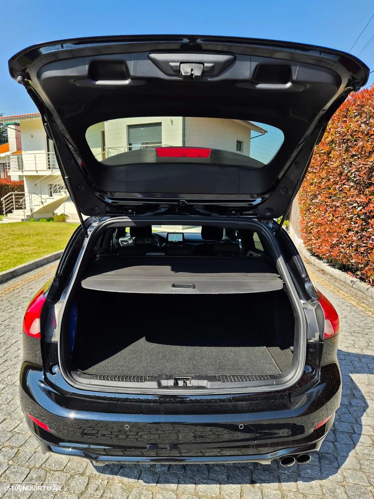 Ford Focus SW 1.5 TDCi EcoBlue ST-Line - 24