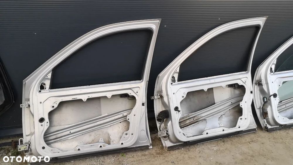 VOLKSWAGEN GOLF IV 4 HB / BORA DRZWI / KLAPA BAGAŻNIKA (dostępne wiele sztuk) - 10