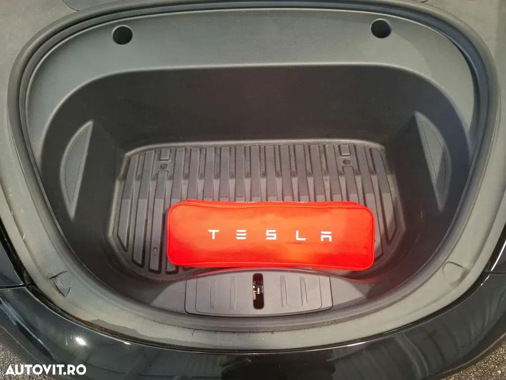 Tesla Model 3 Langstreckenbatterie Allradantrieb Dual Motor - 6