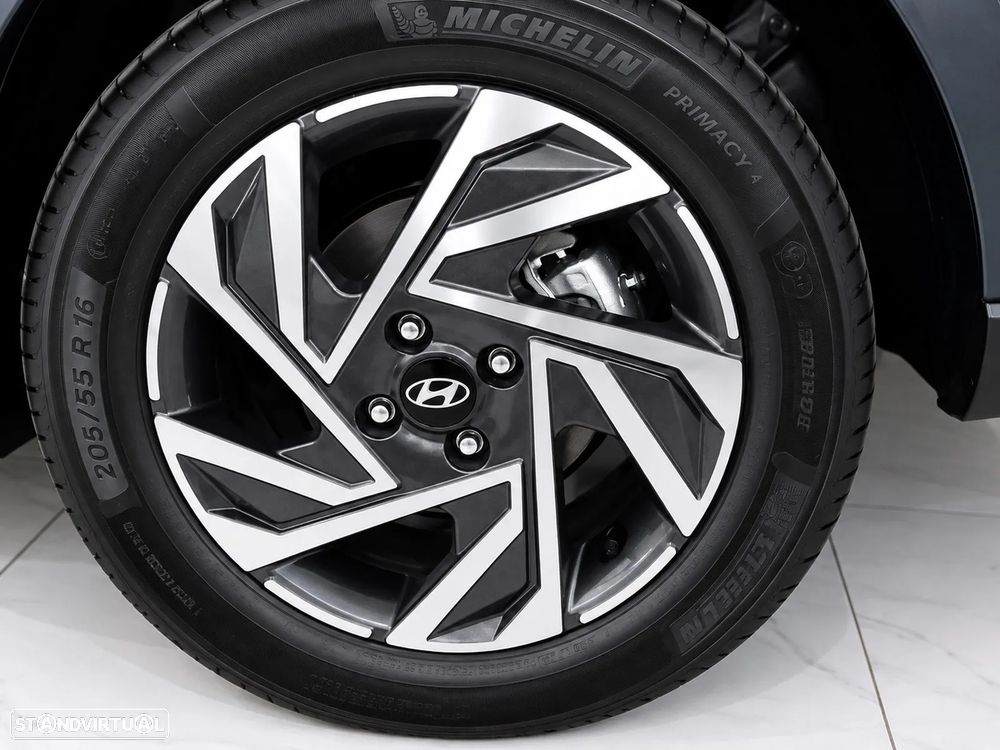 Hyundai Bayon 1.0 T-GDi Premium DCT - 16