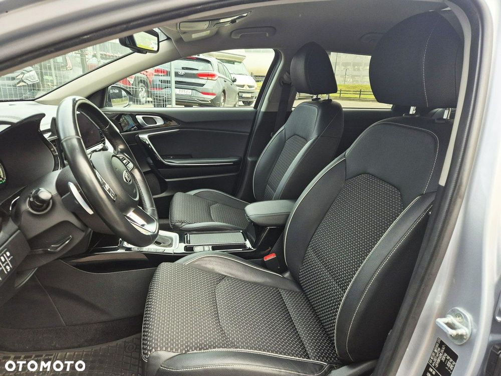 Kia Ceed 1.6 GDI PHEV L Business Line DCT - 9