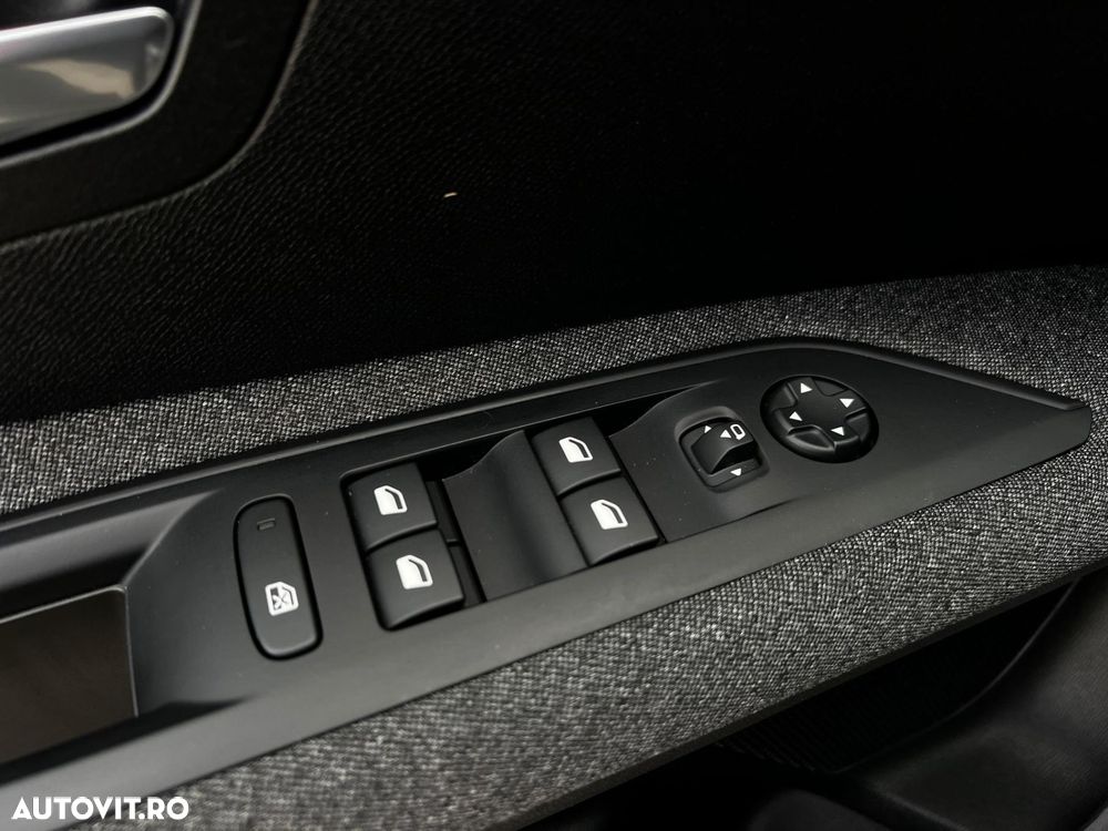 Peugeot 3008 - 13