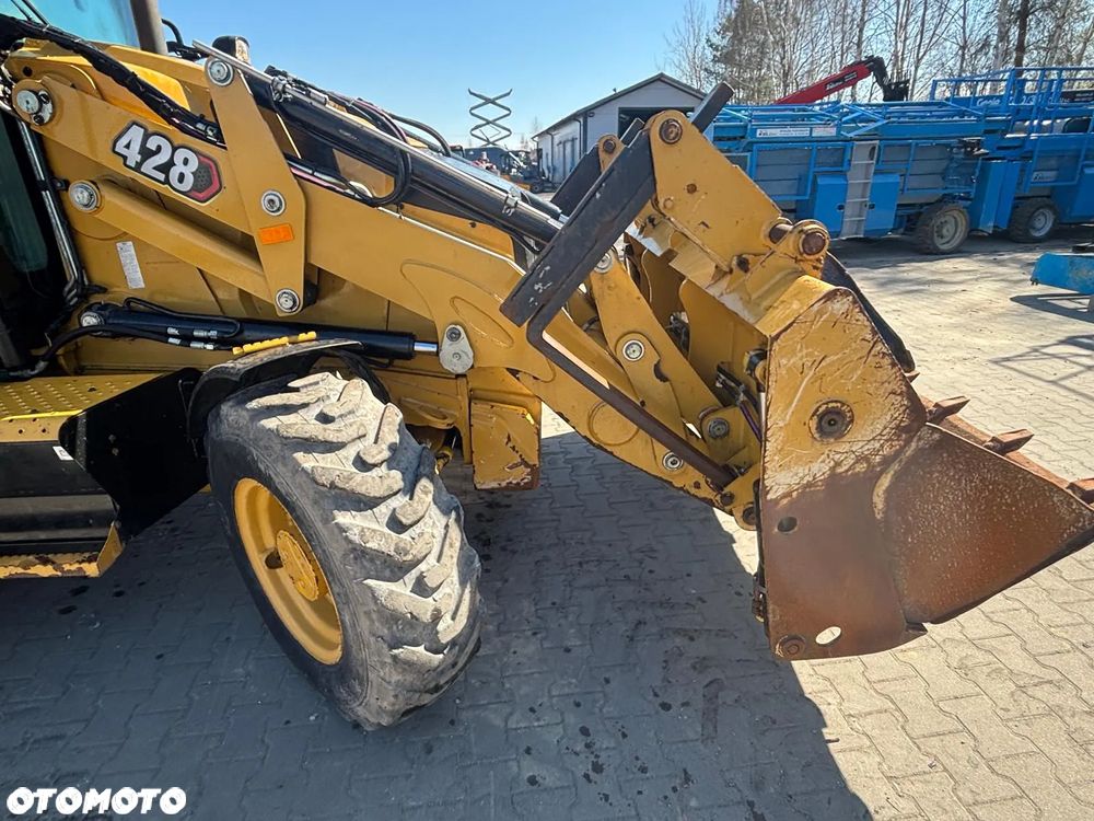 Caterpillar 428 - 3