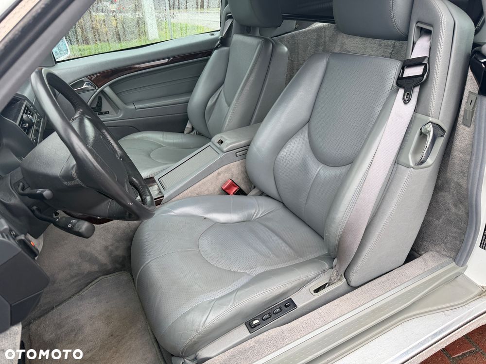 Mercedes-Benz SL - 9