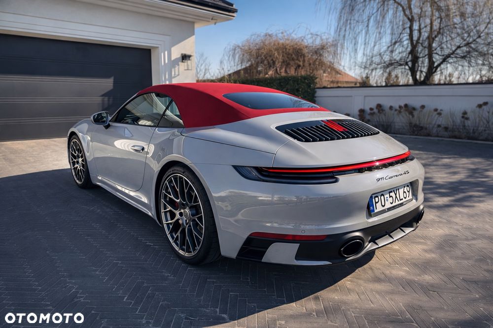 Porsche 911 Carrera 4S - 1