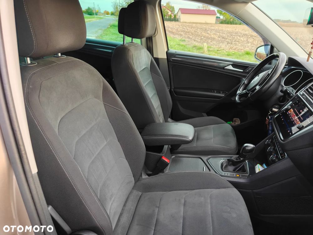 Volkswagen Tiguan - 23