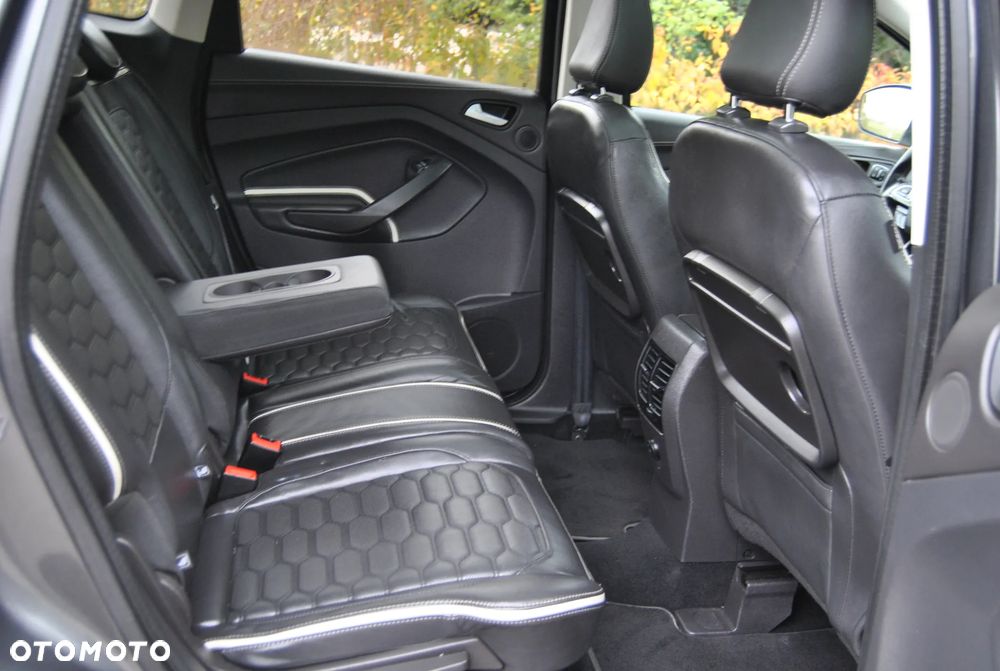 Ford Kuga - 31