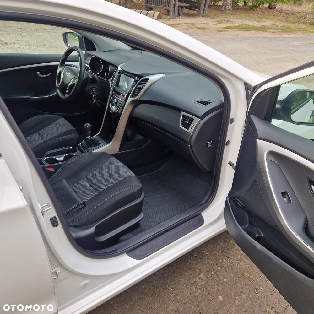 Hyundai i30 1.4 Premium - 15