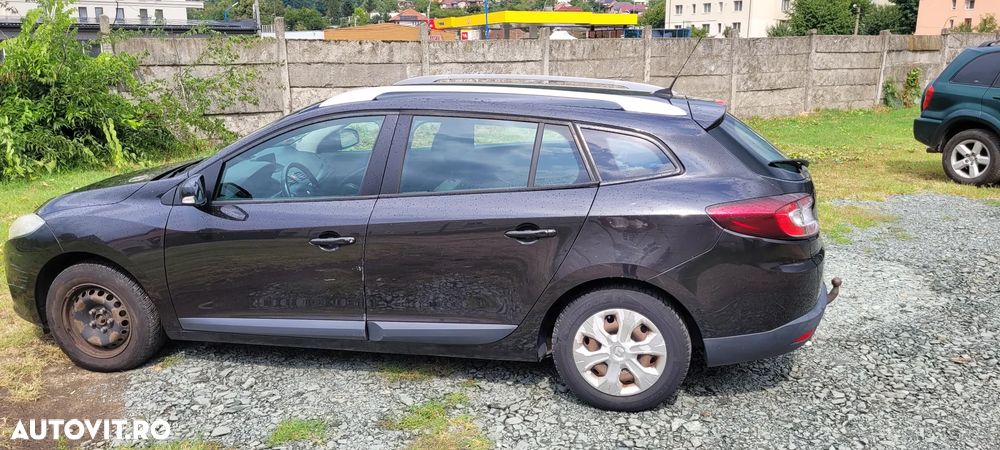 Renault Megane 1.5 dCi Grandtour Authentique - 4