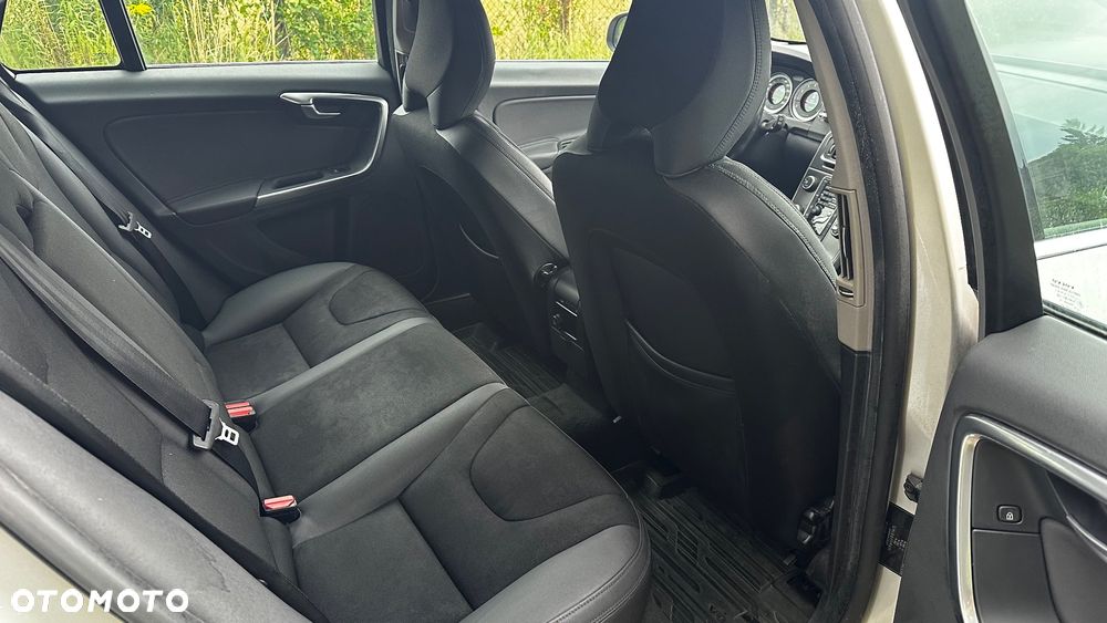 Volvo V60 - 9