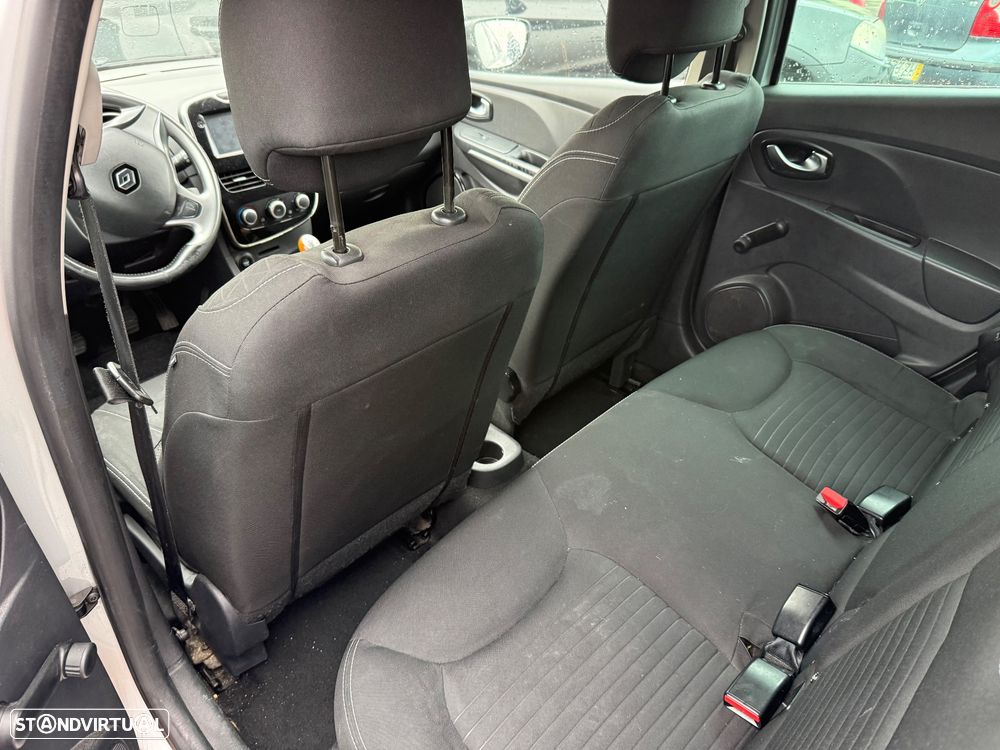 Renault Clio 4 Para peças , Motor avariado - 6