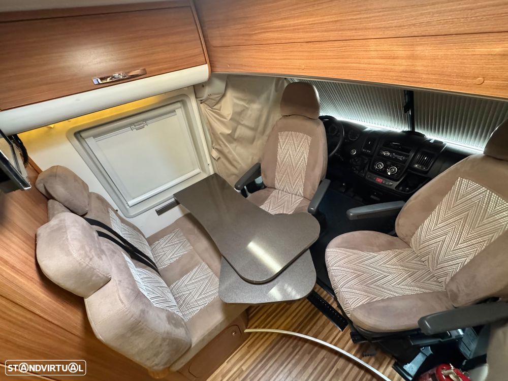 Adria Twin Active 5.40M 2014 - 10