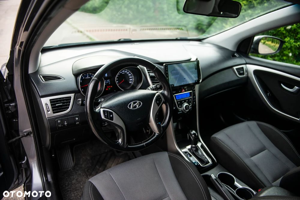 Hyundai i30 1.6 GDI Premium - 19