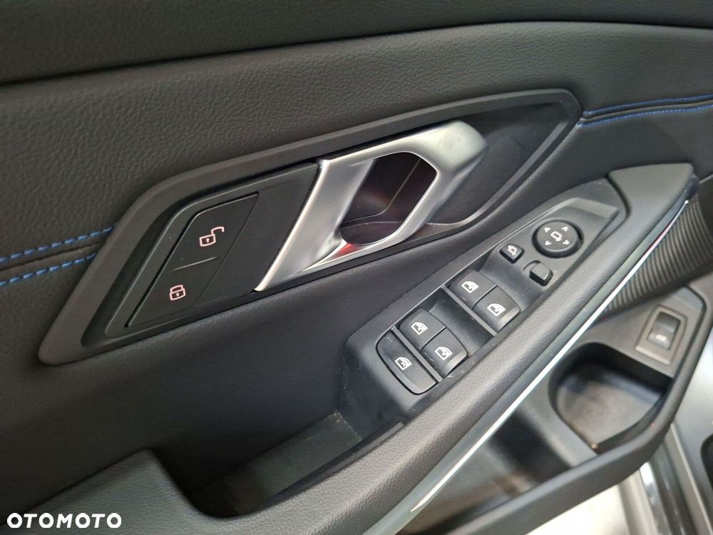 BMW Seria 3 - 24