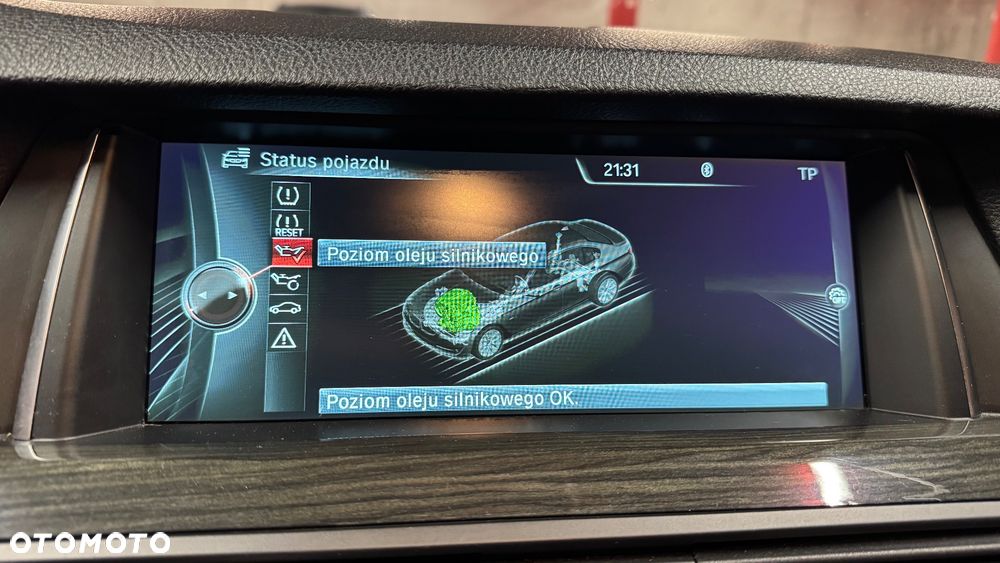 BMW Seria 5 550i xDrive - 19