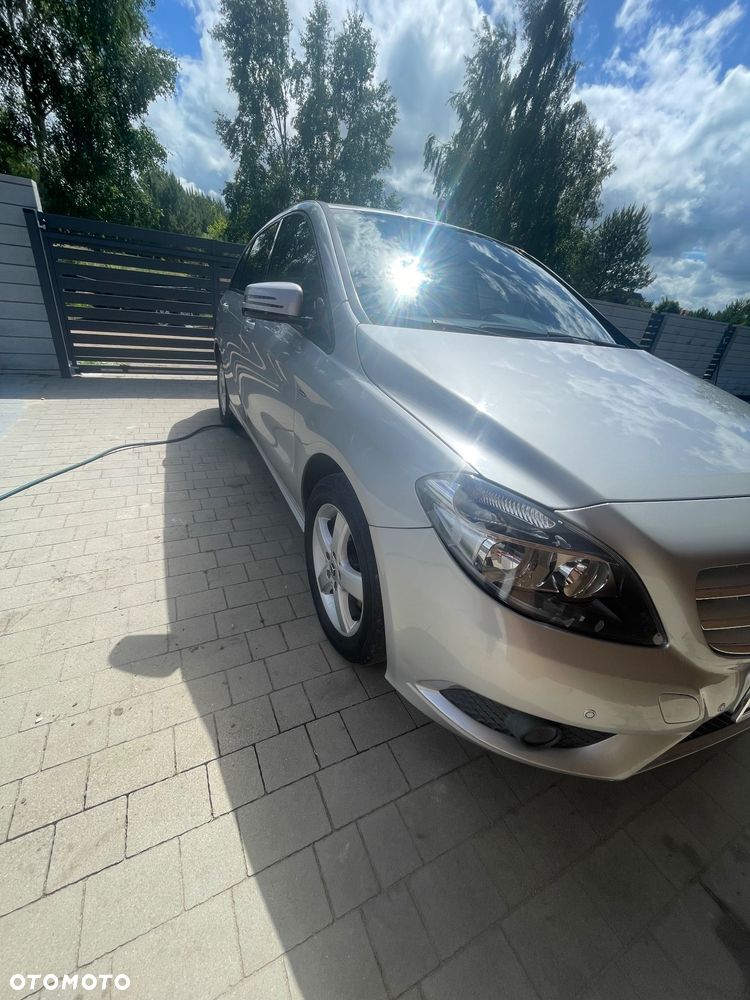 Mercedes-Benz Klasa B 180 CDI BlueEFFICIENCY Edition - 4