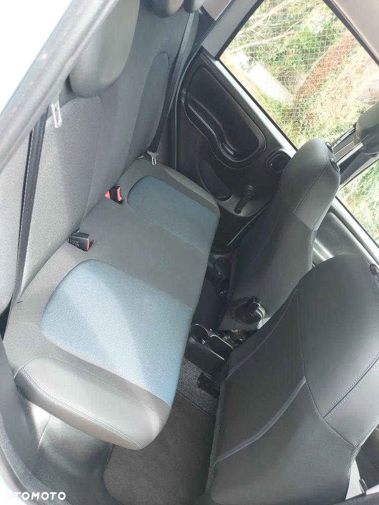 Fiat Panda 1.0 GSE Hybrid Launch Edition - 11