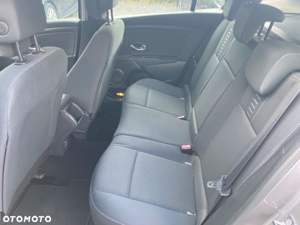 Renault Megane 1.6 16V 100 Authentique - 8