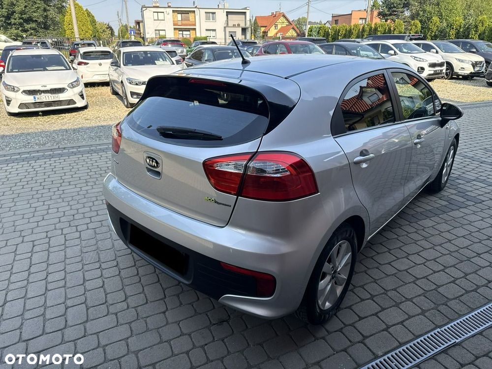 Kia Rio 1.2 M - 7