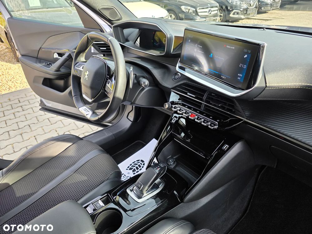 Peugeot 2008 1.5 BlueHDi GT Line S&S EAT8 - 37