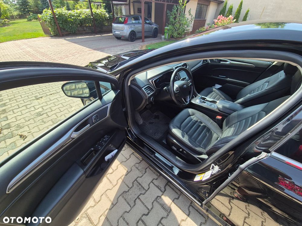 Ford Mondeo - 18