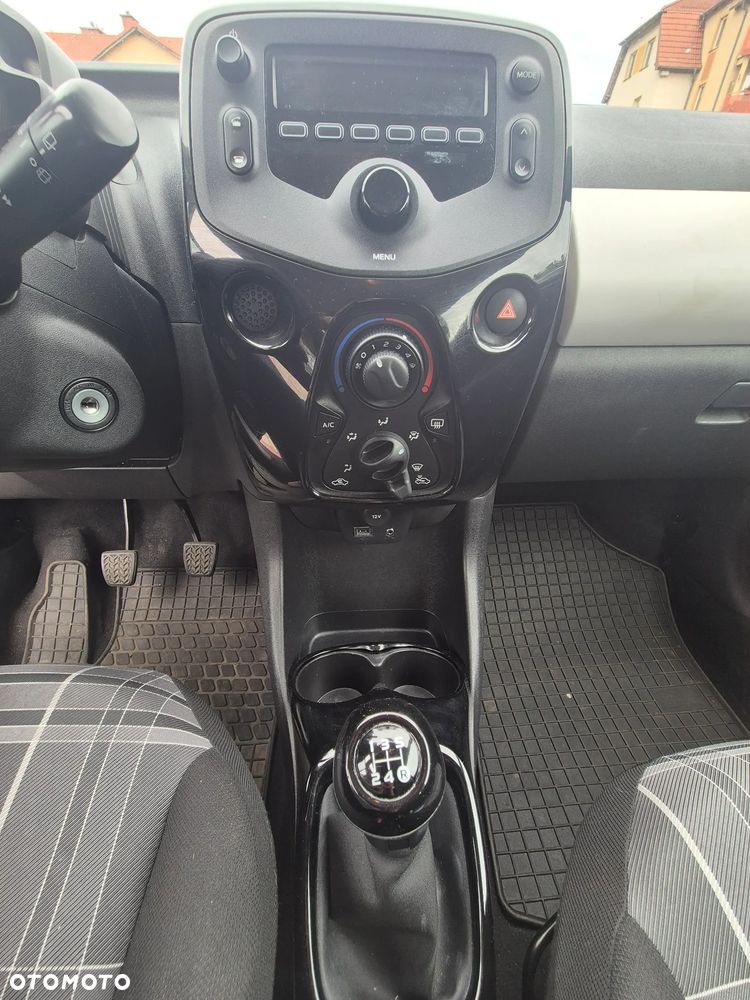 Peugeot 108 - 4