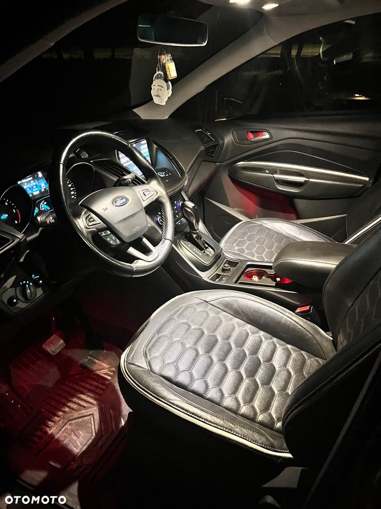 Ford Kuga Vignale 2.0 TDCi AWD - 21