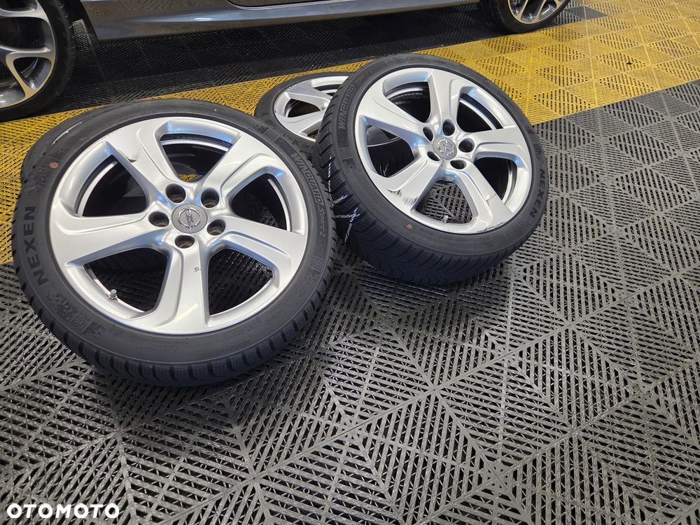 Opel Corsa 1.6 Turbo OPC - 21