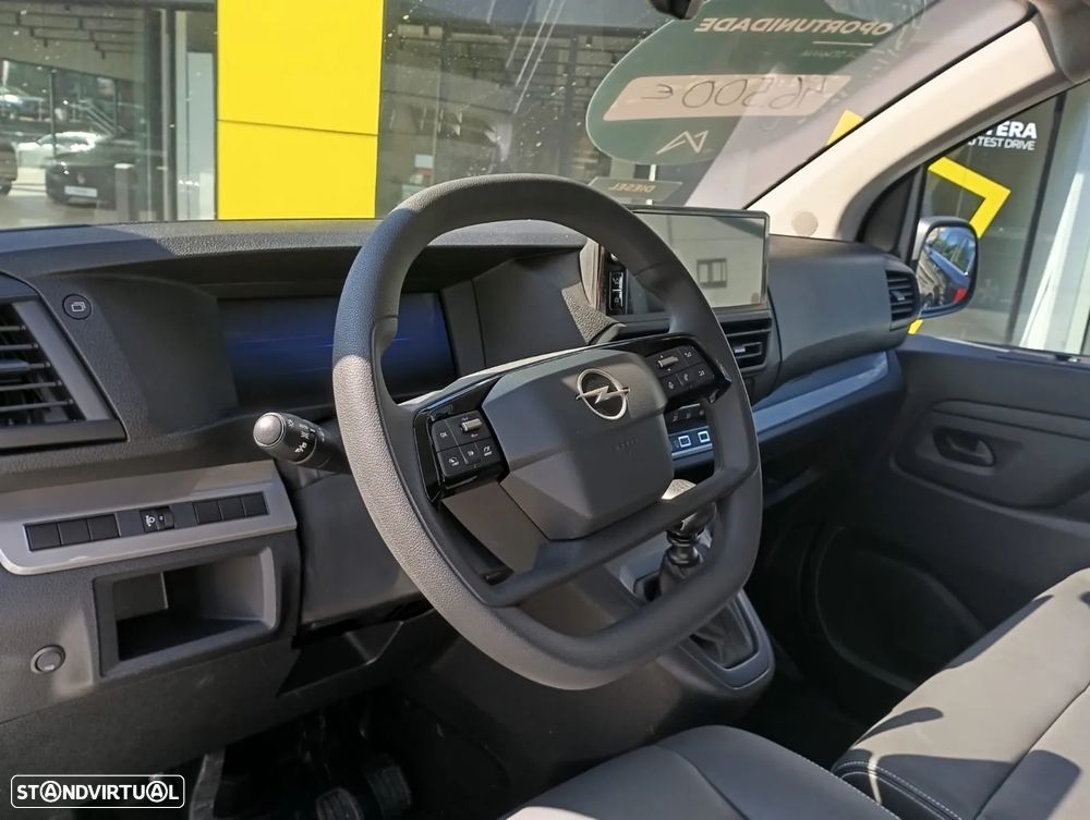 Opel Vivaro - 8