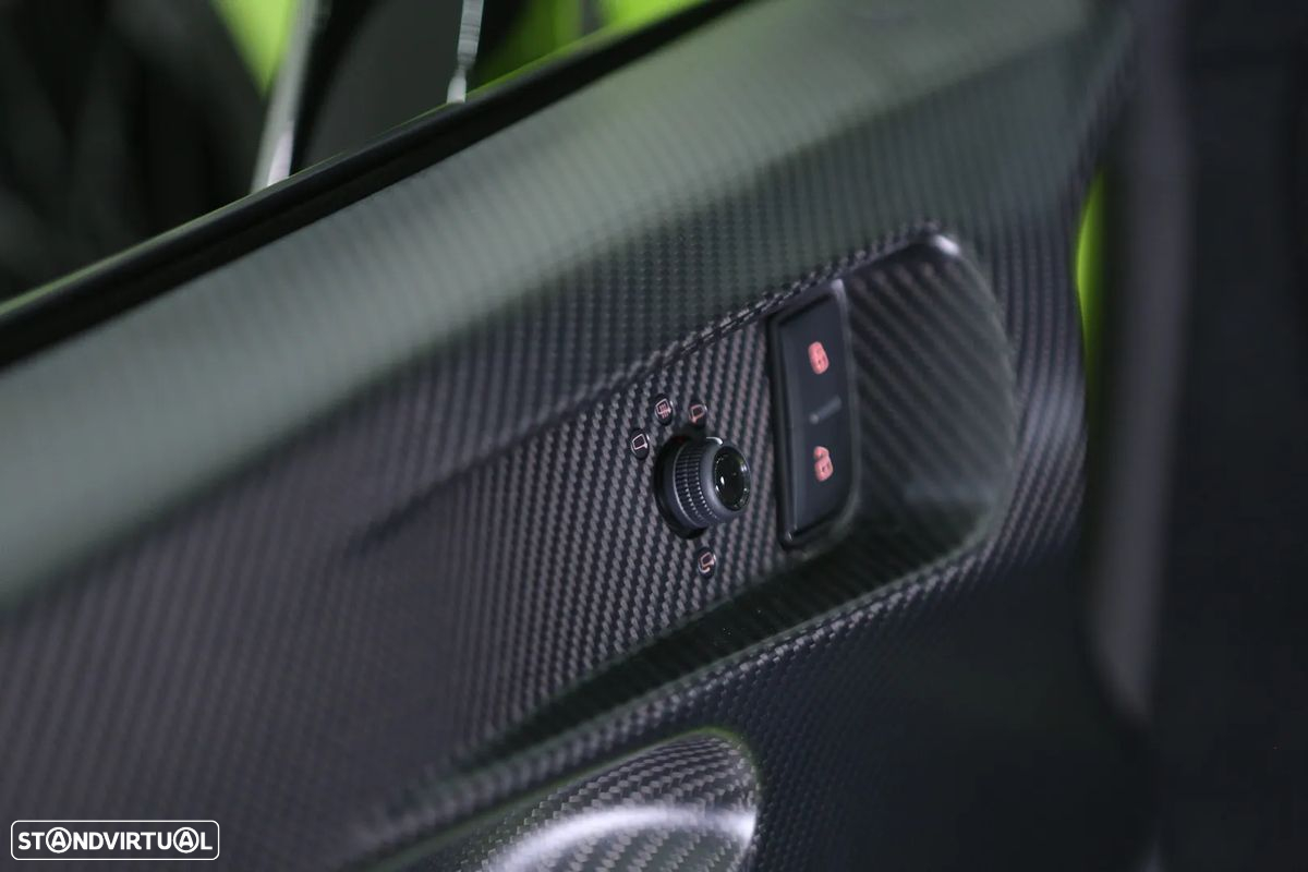 Lamborghini Huracán STO - 17