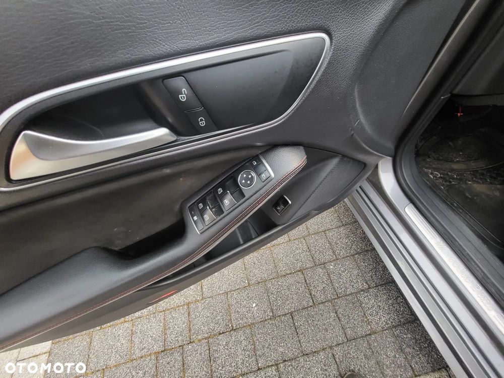 Mercedes-Benz CLA - 18