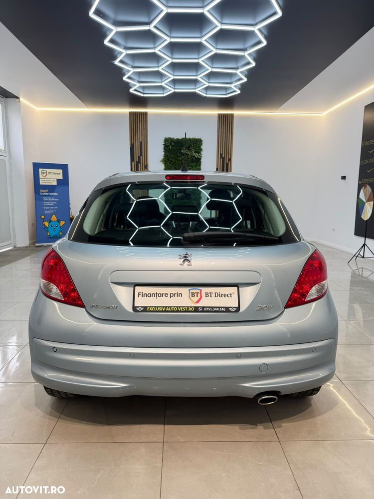 Peugeot 207 120 Automatik Sport - 11