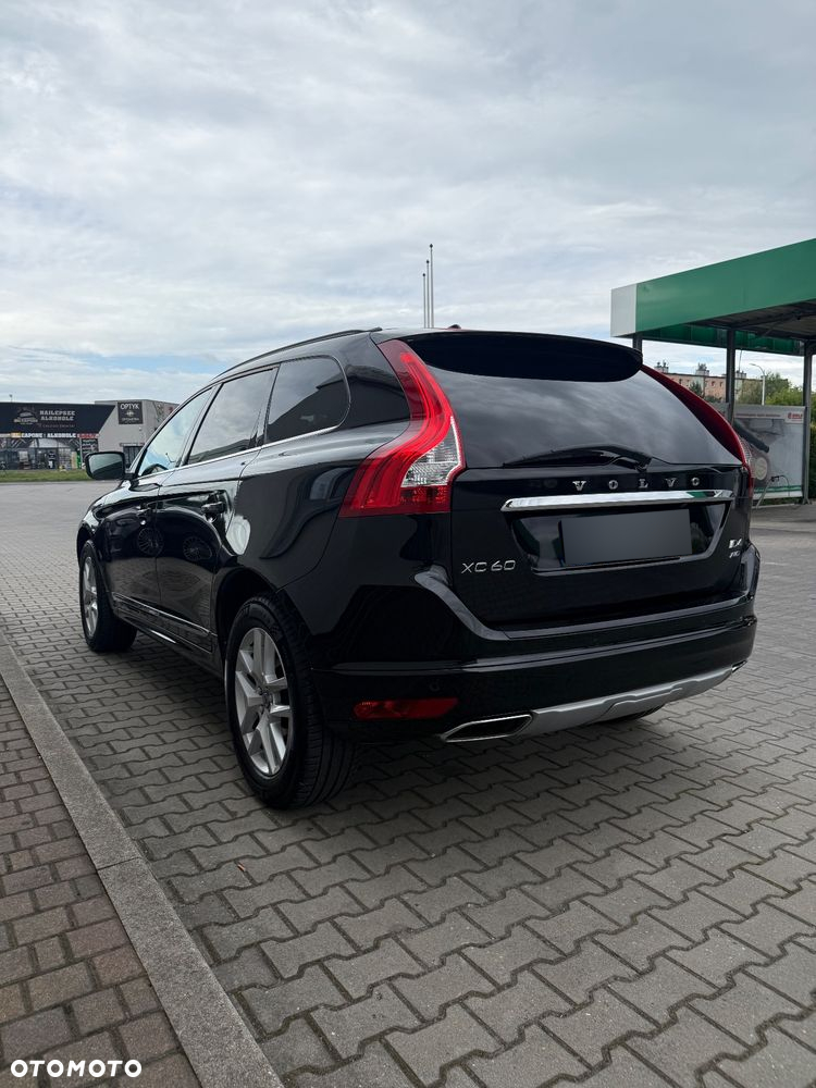 Volvo XC 60 D4 AWD Summum - 3