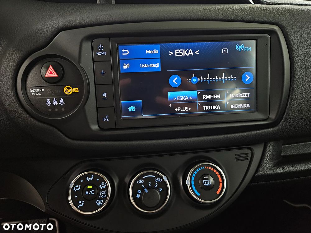Toyota Yaris 1.5 Premium - 26