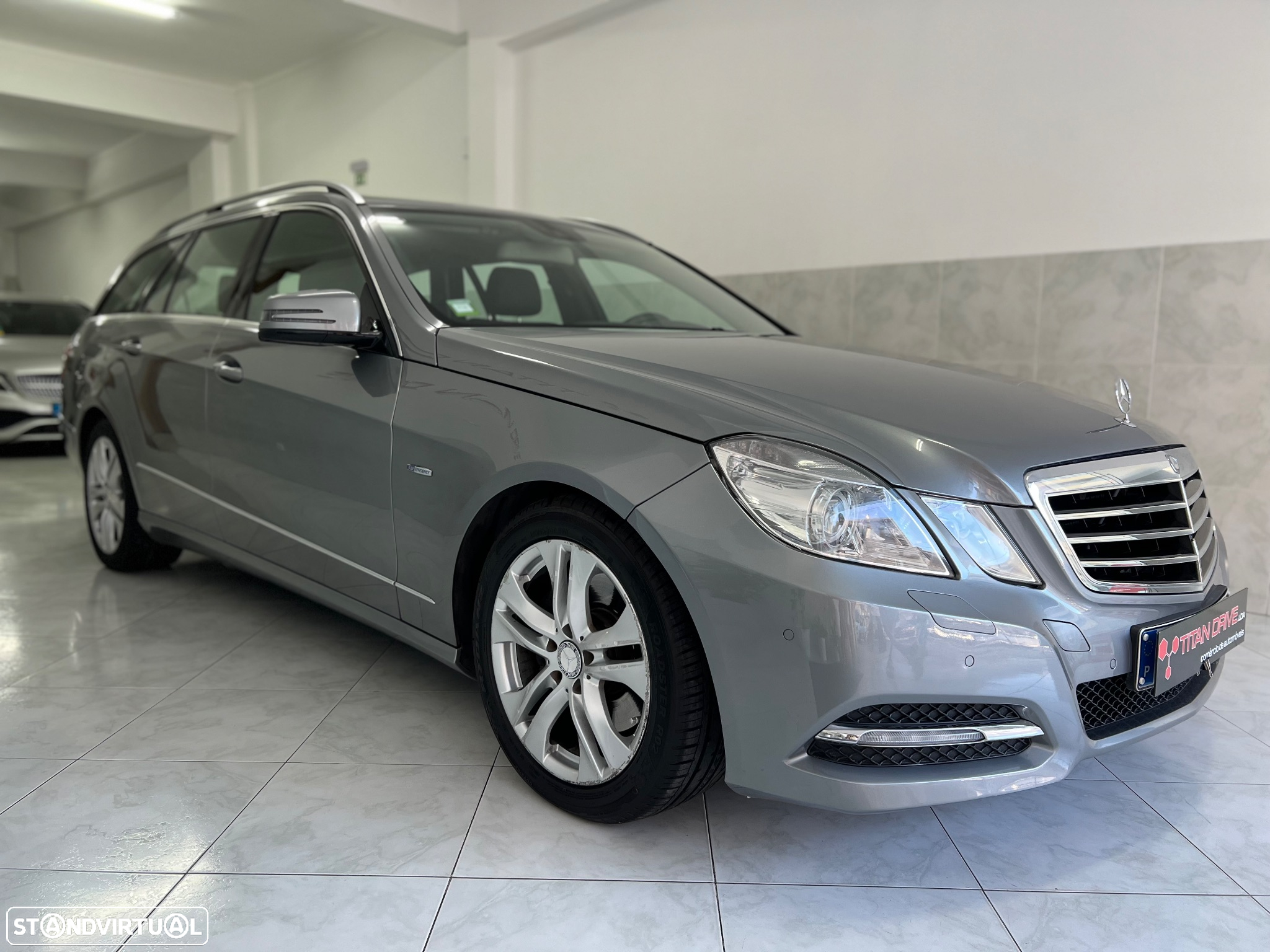 Mercedes-Benz E 250 CDi Avantgarde BlueEfficiency - 8