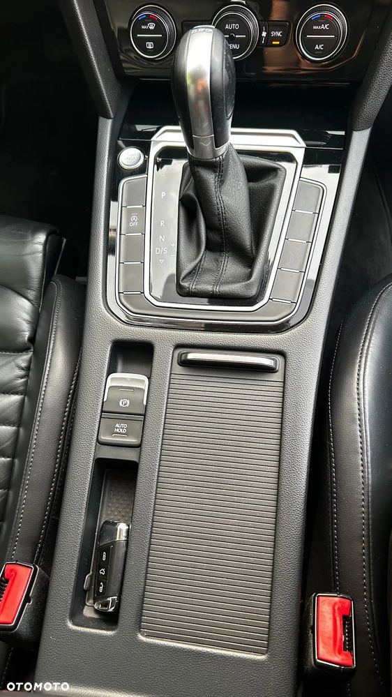 Volkswagen Passat 2.0 TDI BMT Highline DSG - 28