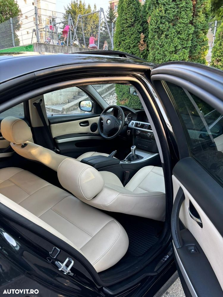 BMW Seria 3 320d - 12