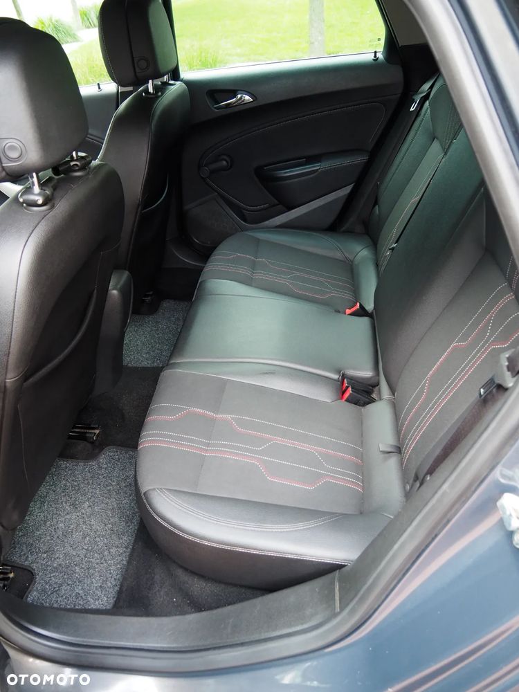 Opel Astra IV 1.4 T Sport - 8