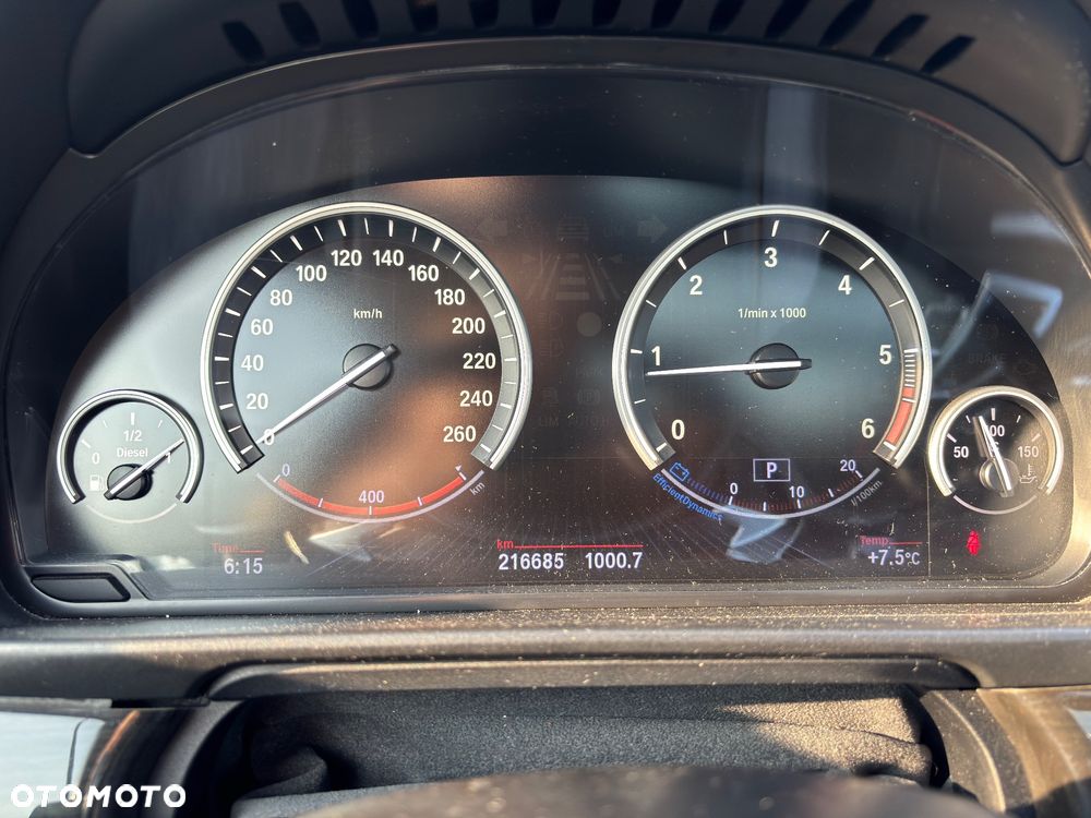 BMW Seria 5 525d xDrive Sport-Aut - 15