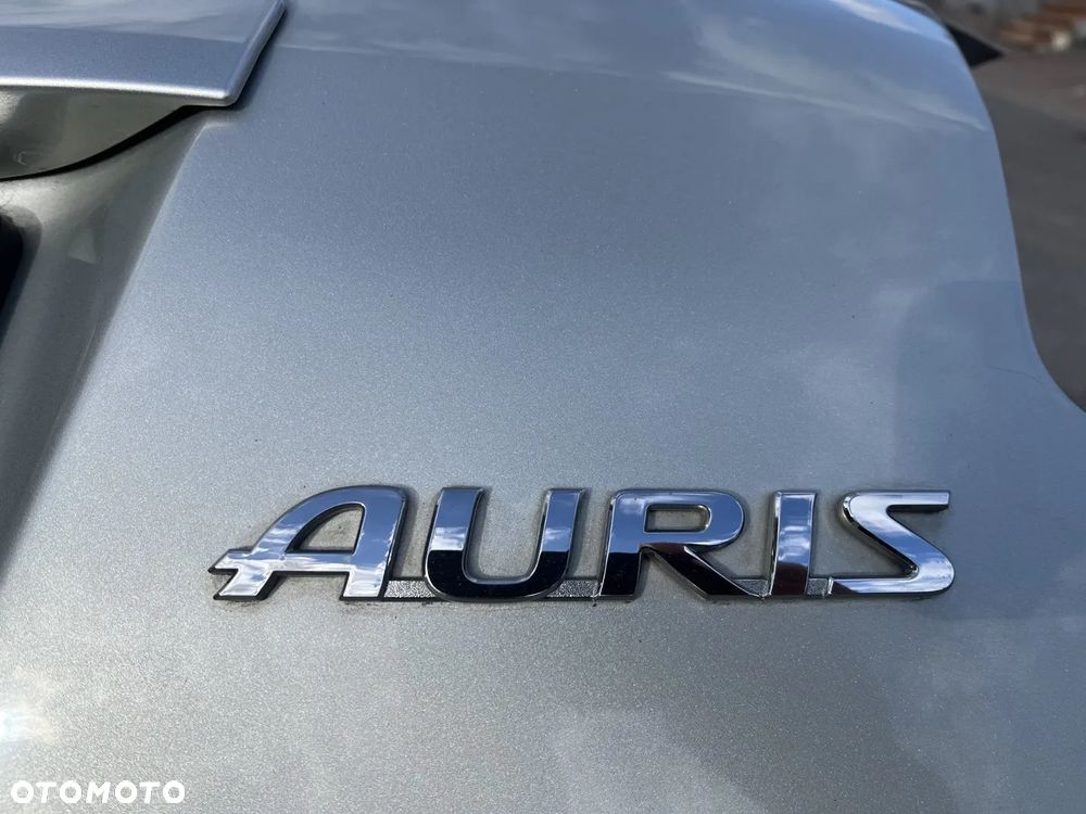 Toyota Auris 1.4 D-4D - 10